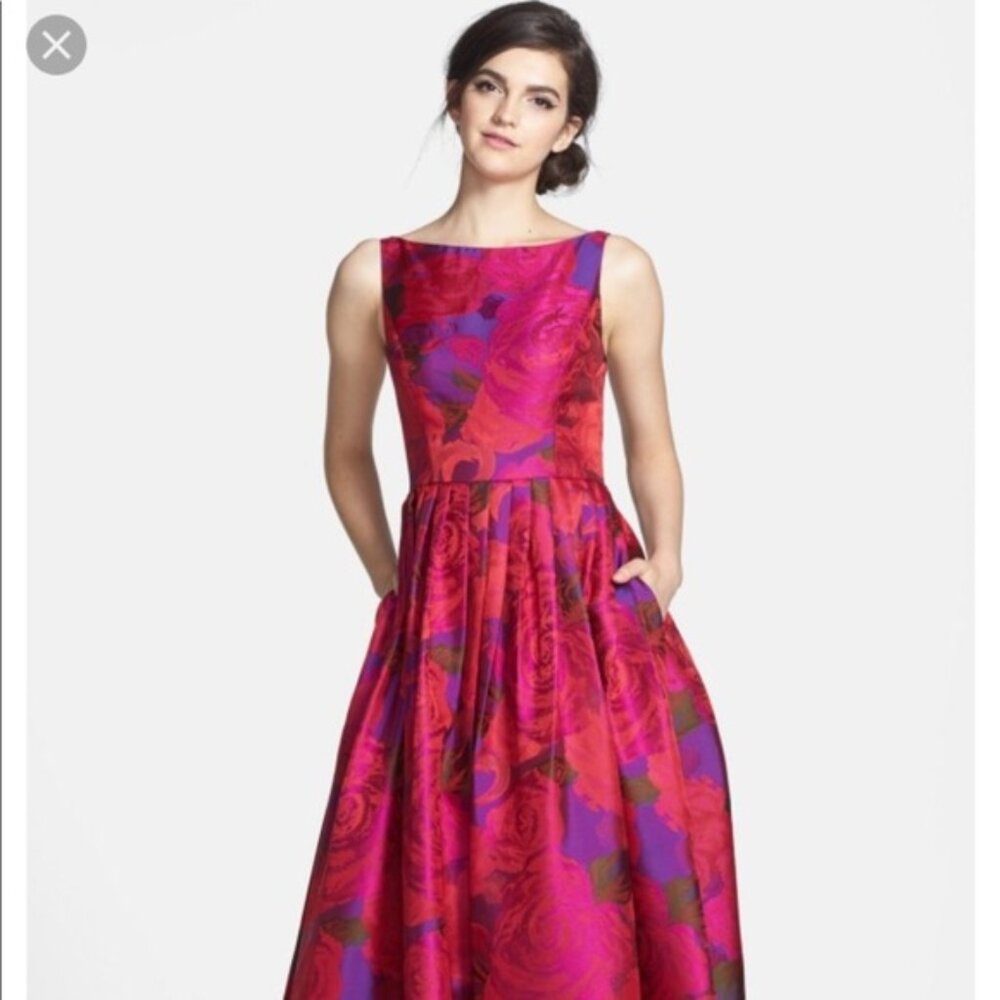 Adrianna Papell Sleeveless Floral Jacquard Gown